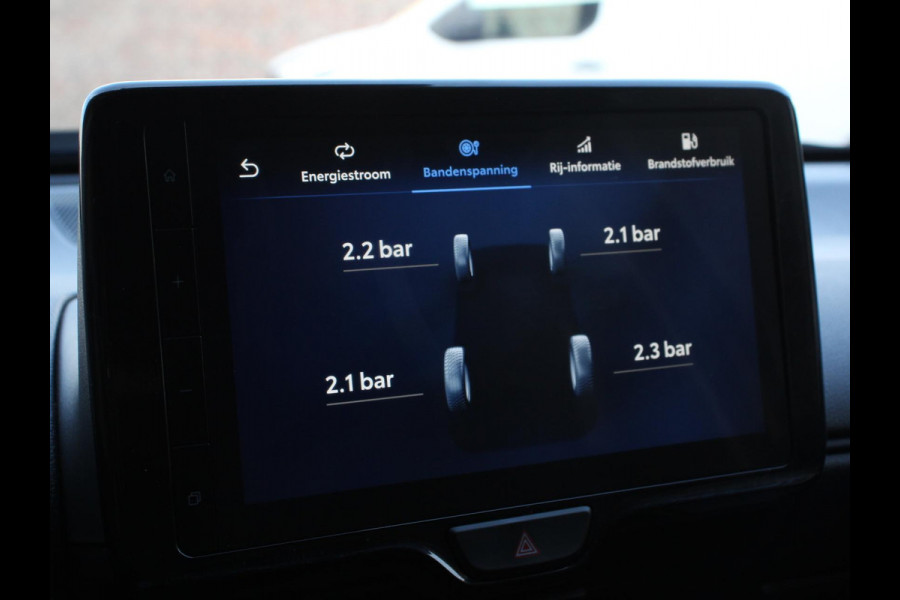 Mazda 2 Hybrid 1.5 Automaat Prime-line Airco Adaptieve cruise control Achteruitrijcamera Lane assist Radio Navigatie Apple Carplay/Android auto