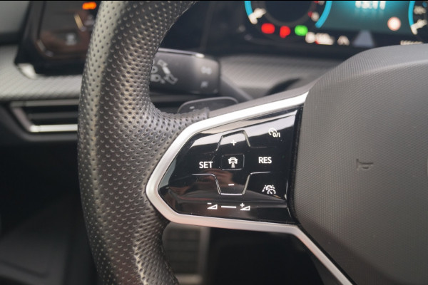 Volkswagen Golf 1.5 eTSI 130pk DSG R-Line -LED-ECC-NAVI-