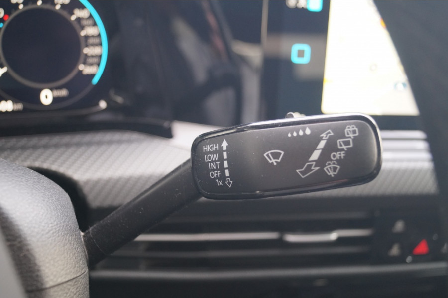 Volkswagen Golf 1.5 eTSI 130pk DSG R-Line -LED-ECC-NAVI-