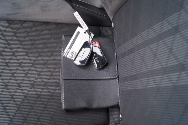 Volkswagen Golf 1.5 eTSI 130pk DSG R-Line -LED-ECC-NAVI-