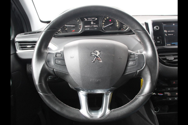 Peugeot 208 1.2 PureTech 110pk Automaat Allure Cruise control Parkeersensoren achter LED Navigatie Climate Control Extra Getint glas Lichtmetalen Velgen