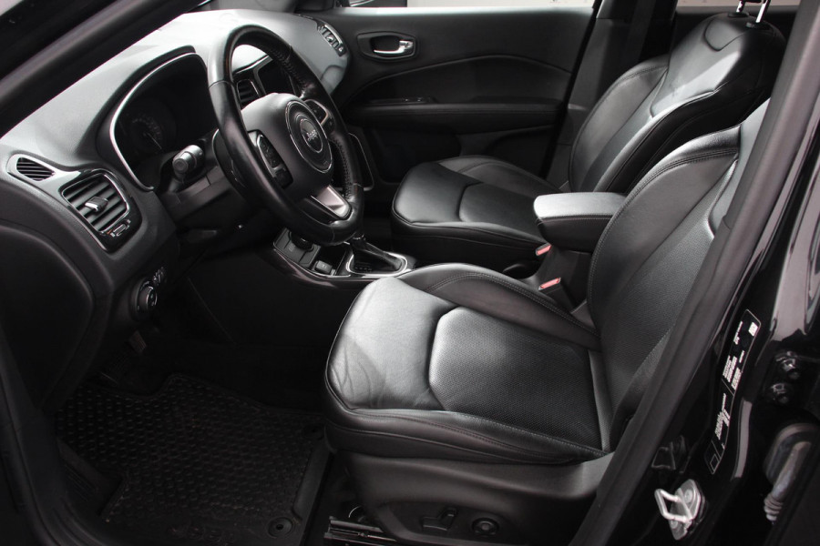 Jeep Compass 4xe 240 Plug-in Hybrid S Navigatie Apple Carplay/Android auto Climate Control Parkeersensoren Camera Elektrisch verstelbare bestuurderstoel Xenon koplampen Stoelverwarming Elektrische achterklep | Afneembare trekhaak