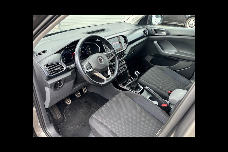 Volkswagen T-Cross 1.0 TSI Style Business R | Camera | BLIS | Privacy Glass