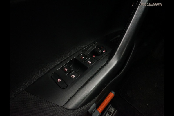 Volkswagen Polo 1.0 TSI DSG Comfortline Business Luxe (ADAPTIVE,PARKEERSENSOREN,NAVIGATIE,APPLE CARPLAY,LM-VELGEN,TOPCONDITIE)