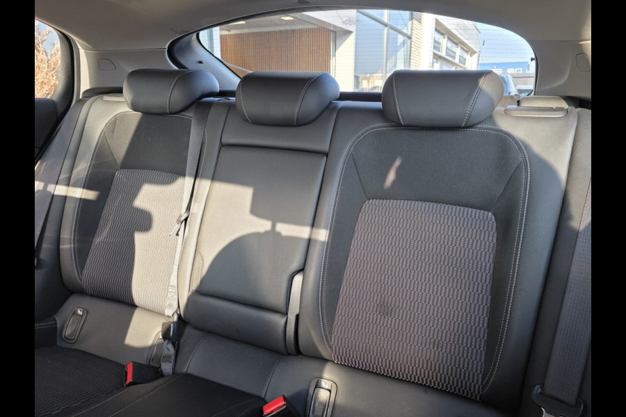 Opel Insignia Grand Sport 1.5 Turbo Business Executive Automaat – Parkeersensor - Navi – Luxe - Nap –