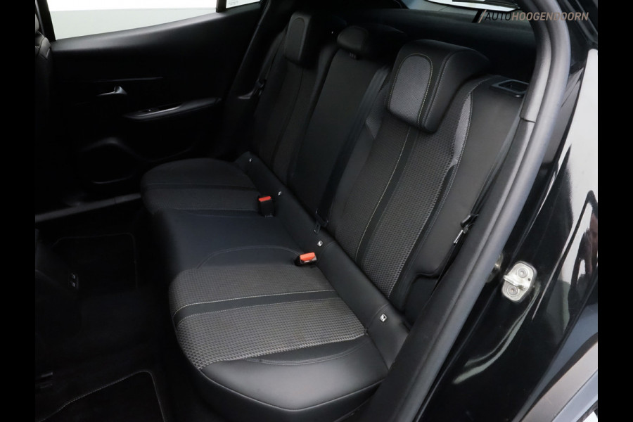 Peugeot 2008 1.2 PureTech GT 130PK (TREKHAAK,FOCAL SOUND,ADAPTIVE CRUISE,APPLE CARPLAY,ACHTERUITRIJCAMERA,LM-VELGEN,TOPCONDITIE)