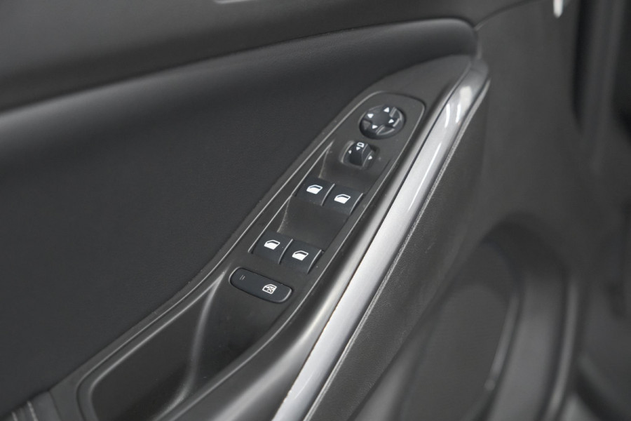 Opel Grandland X Turbo 130 EAT8 Innovation | Trekhaak | Dodehoekdetectie | Apple Carplay | Pack Winter