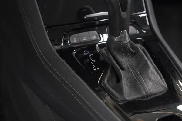 Opel Grandland X Turbo 130 EAT8 Innovation | Trekhaak | Dodehoekdetectie | Apple Carplay | Pack Winter