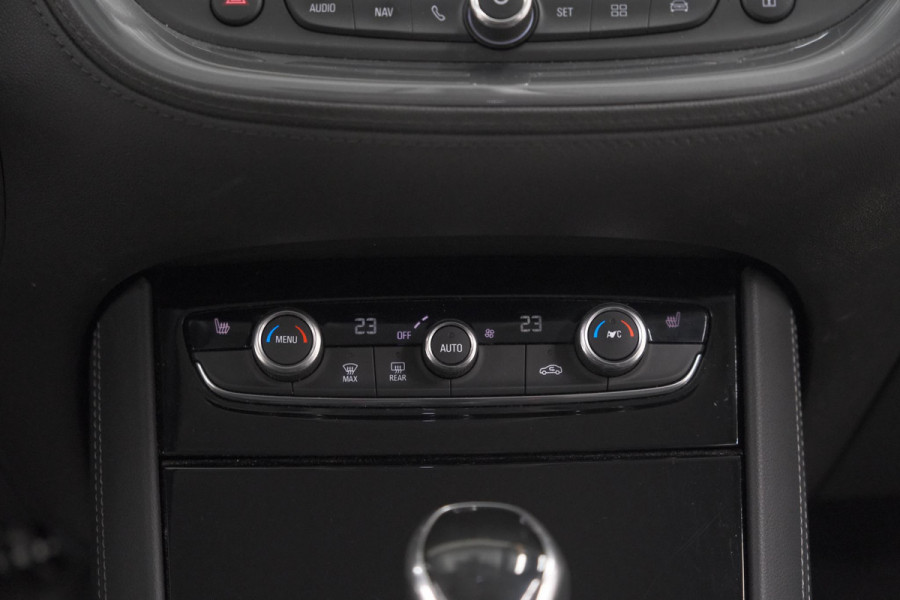 Opel Grandland X Turbo 130 EAT8 Innovation | Trekhaak | Dodehoekdetectie | Apple Carplay | Pack Winter