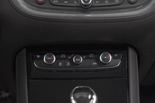 Opel Grandland X Turbo 130 EAT8 Innovation | Trekhaak | Dodehoekdetectie | Apple Carplay | Pack Winter