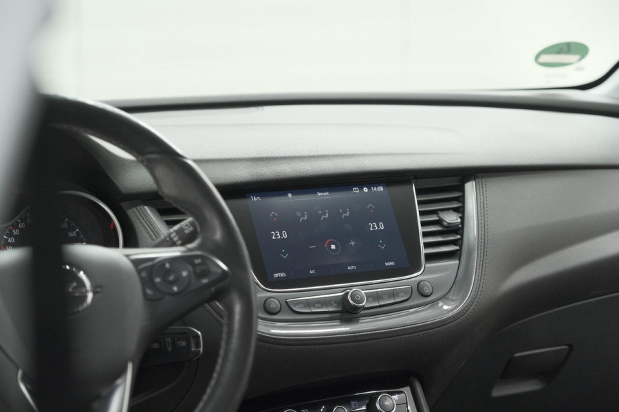 Opel Grandland X Turbo 130 EAT8 Innovation | Trekhaak | Dodehoekdetectie | Apple Carplay | Pack Winter