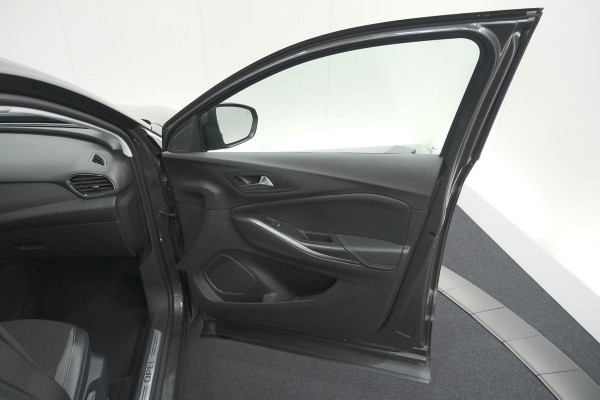 Opel Grandland X Turbo 130 EAT8 Innovation | Trekhaak | Dodehoekdetectie | Apple Carplay | Pack Winter