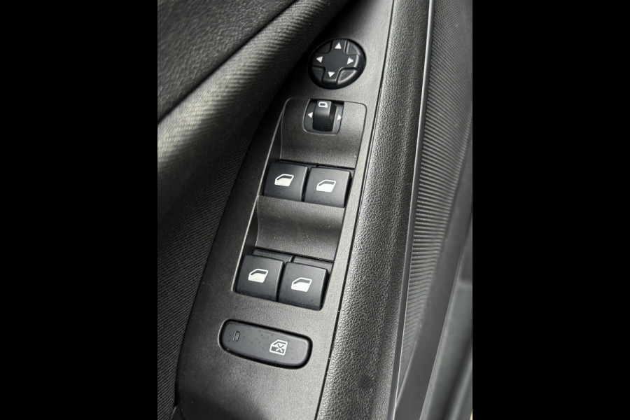 Opel Crossland 1.2 Edition - Apple CarPlay / Navigatie I Airco I PDC I LED I Dealer onderhouden