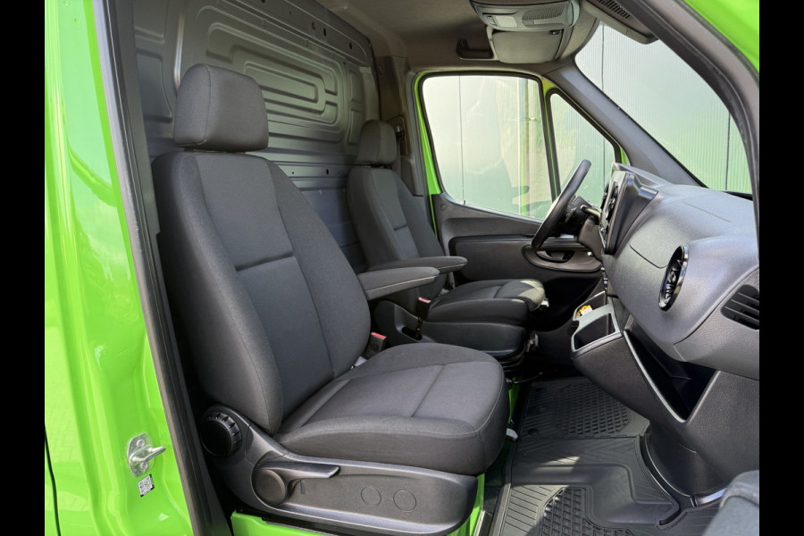 Mercedes-Benz Sprinter 317 CDI 170 PK AUTOMAAT RWD / L2H1 / 360 CAMERA / CARPLAY / BLINDSPOT
