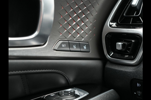 Kia Sorento 1.6 T-GDI 4WD ExecutiveLine PHEV 265pk Dealer O.H. | Trekhaak Afn. | Panodak | Adaptive Cruise | Head Up | Luxe Lederen Comfortstoelen Memory & Ventilatie | 360 Camera | Bose Sound | Stoelen & Stuur Verwarmd | Blis | Keyless | Plug In Hybrid