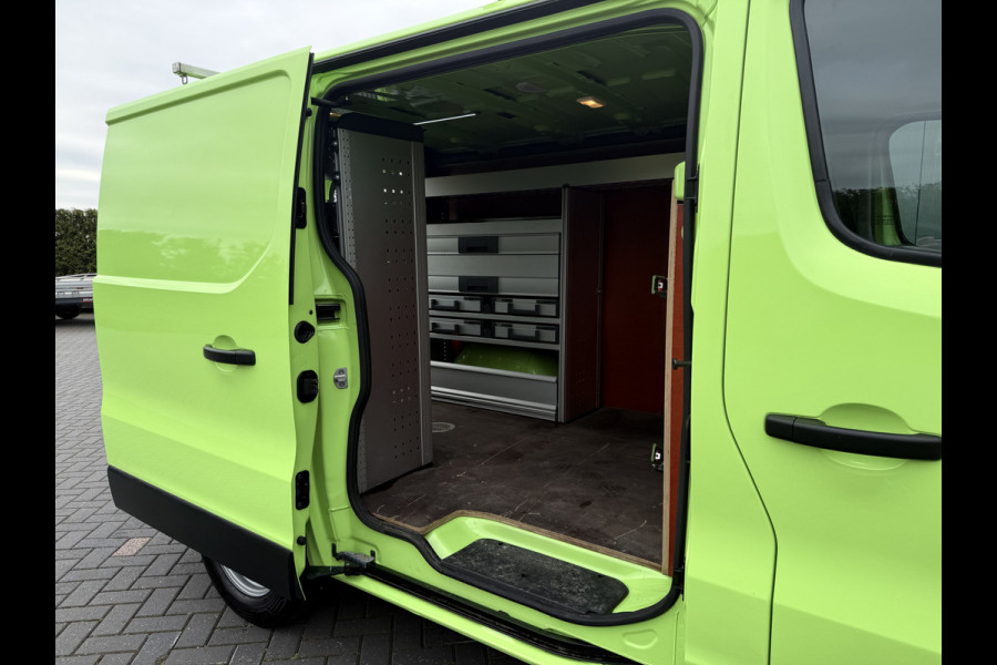 Renault Trafic 1.6 dCi / L1H1 / 1e EIG. / INRICHTING / TREKHAAK / AIRCO / CRUISE / LED / NAVI / 3-ZITS