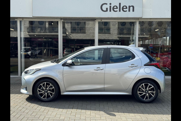 Toyota Yaris 1.5 Hybrid Dynamic | Lichtmetalen velgen, LED, Keyless, Startknop, Licht + Regensensor, Apple CarPlay/Android Auto