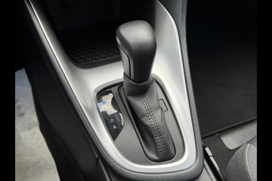 Toyota Yaris 1.5 Hybrid Dynamic | Lichtmetalen velgen, LED, Keyless, Startknop, Licht + Regensensor, Apple CarPlay/Android Auto