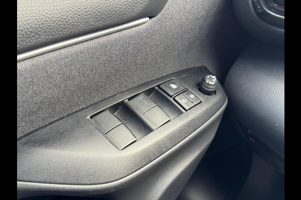 Toyota Yaris 1.5 Hybrid Dynamic | Lichtmetalen velgen, LED, Keyless, Startknop, Licht + Regensensor, Apple CarPlay/Android Auto