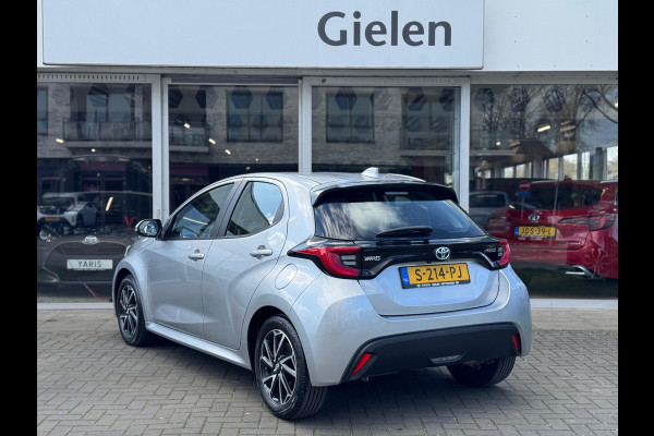 Toyota Yaris 1.5 Hybrid Dynamic | Lichtmetalen velgen, LED, Keyless, Startknop, Licht + Regensensor, Apple CarPlay/Android Auto