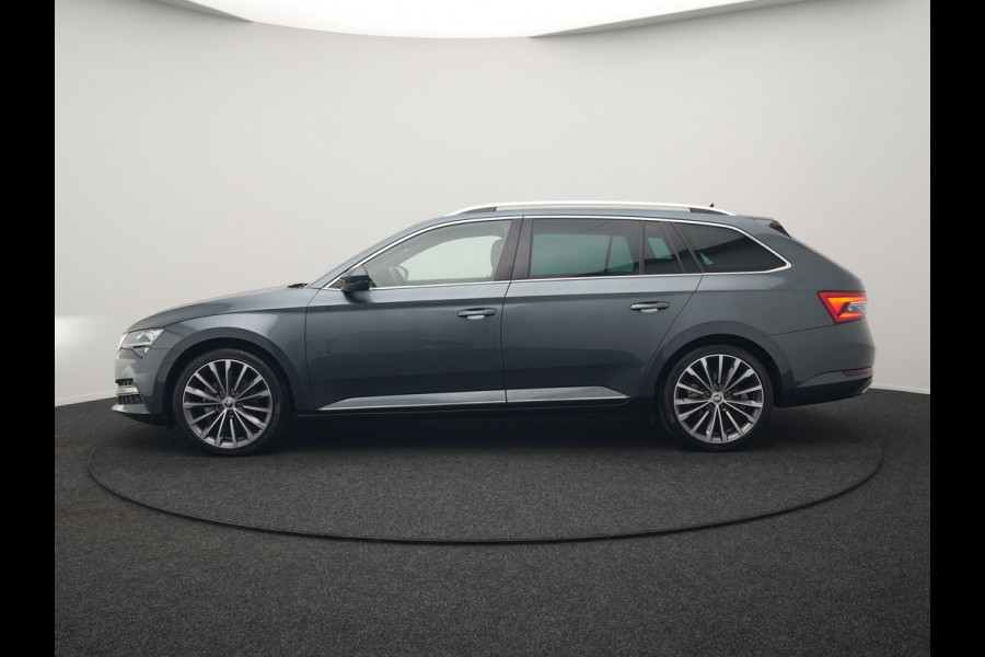 Škoda Superb Combi 1.4 TSI iV Laurin & Klement PHEV 218pk Dealer O.H. | Adaptive Cruise | 360 Camera | Canton Audio | Lederen Comfortstoelen Memory & Massage & Ventilatie | Sfeerverlichting | Stoelen & Stuur Verwarmd | Apple Carplay | Blis | Keyless | Plug In Hybrid |