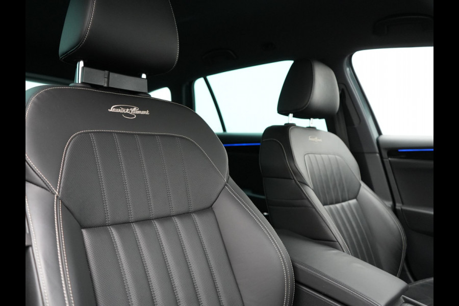 Škoda Superb Combi 1.4 TSI iV Laurin & Klement PHEV 218pk Dealer O.H. | Adaptive Cruise | 360 Camera | Canton Audio | Lederen Comfortstoelen Memory & Massage & Ventilatie | Sfeerverlichting | Stoelen & Stuur Verwarmd | Apple Carplay | Blis | Keyless | Plug In Hybrid |