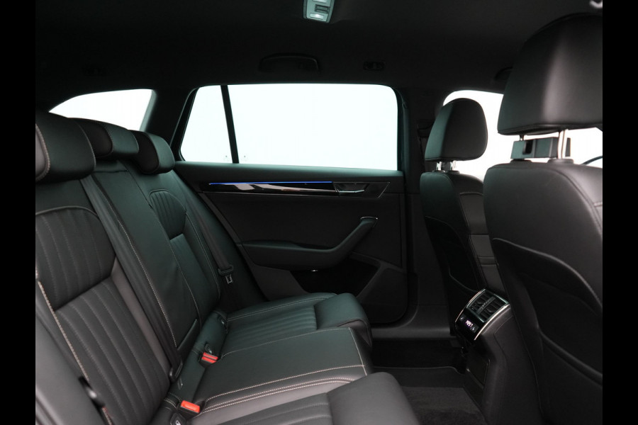 Škoda Superb Combi 1.4 TSI iV Laurin & Klement PHEV 218pk Dealer O.H. | Adaptive Cruise | 360 Camera | Canton Audio | Lederen Comfortstoelen Memory & Massage & Ventilatie | Sfeerverlichting | Stoelen & Stuur Verwarmd | Apple Carplay | Blis | Keyless | Plug In Hybrid |