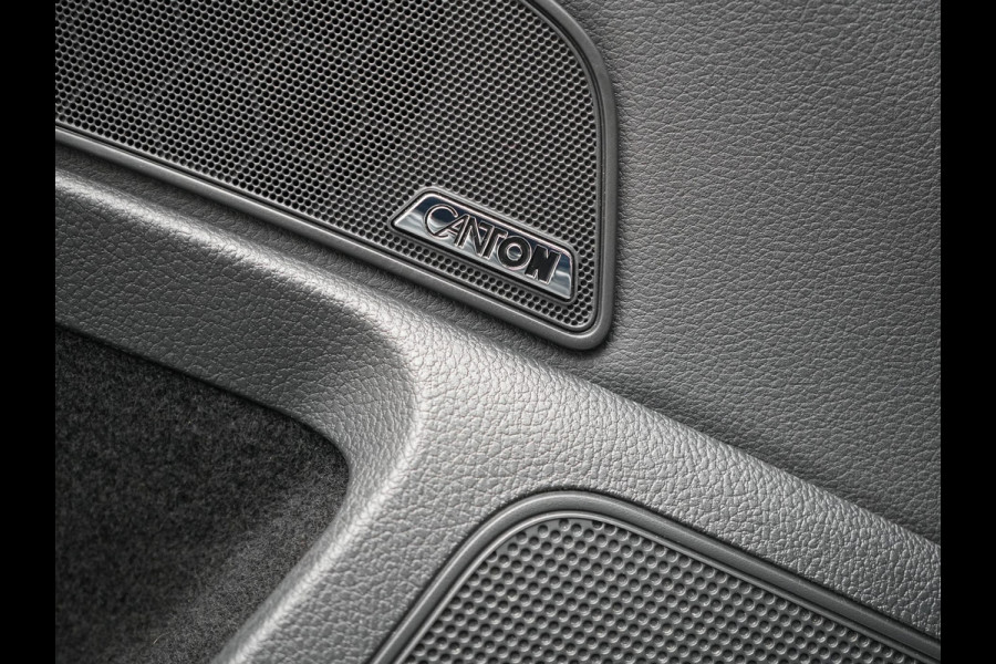 Škoda Superb Combi 1.4 TSI iV Laurin & Klement PHEV 218pk Dealer O.H. | Adaptive Cruise | 360 Camera | Canton Audio | Lederen Comfortstoelen Memory & Massage & Ventilatie | Sfeerverlichting | Stoelen & Stuur Verwarmd | Apple Carplay | Blis | Keyless | Plug In Hybrid |