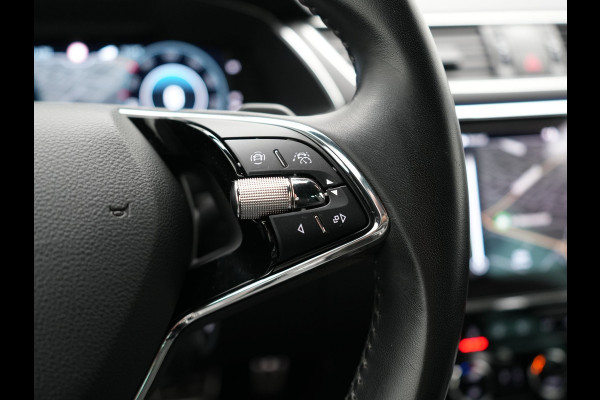 Škoda Superb Combi 1.4 TSI iV Laurin & Klement PHEV 218pk Dealer O.H. | Adaptive Cruise | 360 Camera | Canton Audio | Lederen Comfortstoelen Memory & Massage & Ventilatie | Sfeerverlichting | Stoelen & Stuur Verwarmd | Apple Carplay | Blis | Keyless | Plug In Hybrid |