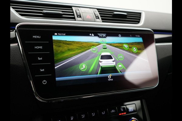 Škoda Superb Combi 1.4 TSI iV Laurin & Klement PHEV 218pk Dealer O.H. | Adaptive Cruise | 360 Camera | Canton Audio | Lederen Comfortstoelen Memory & Massage & Ventilatie | Sfeerverlichting | Stoelen & Stuur Verwarmd | Apple Carplay | Blis | Keyless | Plug In Hybrid |