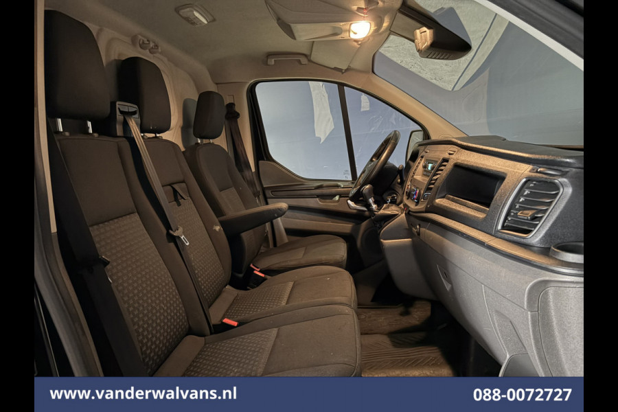 Ford Transit Custom 2.0 TDCI 130pk L1H1 Euro6 Airco | LED | 2500kg Trekhaak | Cruisecontrol | Verwarmde voorruit Parkeersensoren, Bijrijdersbank
