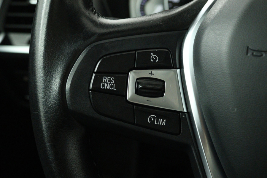 BMW X3 XDrive20i High Executive (PANORAMADAK, DIGITALE COCKPIT, STOELVERWARMING, NAVIGATIE)