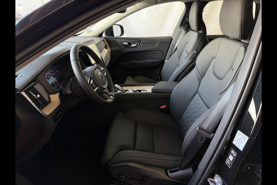 Volvo XC60 2.0 T6 AWD ULTRA DARK NIEUWE AUTO ELEK.TREKHAAK HARMAN KARDON HEADUP 360.CAM LEER SCHUIFDAK PHEV Plug in Hybrid ✅ Top Auto's Wijchen ,  Altijd een Ruim aanbod van Volvo's i  BUSINESS / CORE / BRIGHT / DARK / ULTRA DARK / PLUS DARK / BLACK EDITION  / ESSENTIAL / T6 / T8 ✅