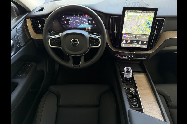 Volvo XC60 2.0 T6 AWD ULTRA DARK NIEUWE AUTO ELEK.TREKHAAK HARMAN KARDON HEADUP 360.CAM LEER SCHUIFDAK PHEV Plug in Hybrid ✅ Top Auto's Wijchen ,  Altijd een Ruim aanbod van Volvo's i  BUSINESS / CORE / BRIGHT / DARK / ULTRA DARK / PLUS DARK / BLACK EDITION  / ESSENTIAL / T6 / T8 ✅