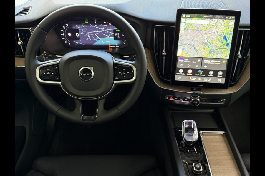 Volvo XC60 2.0 T6 AWD ULTRA DARK NIEUWE AUTO ELEK.TREKHAAK HARMAN KARDON HEADUP 360.CAM LEER SCHUIFDAK PHEV Plug in Hybrid ✅ Top Auto's Wijchen ,  Altijd een Ruim aanbod van Volvo's i  BUSINESS / CORE / BRIGHT / DARK / ULTRA DARK / PLUS DARK / BLACK EDITION  / ESSENTIAL / T6 / T8 ✅