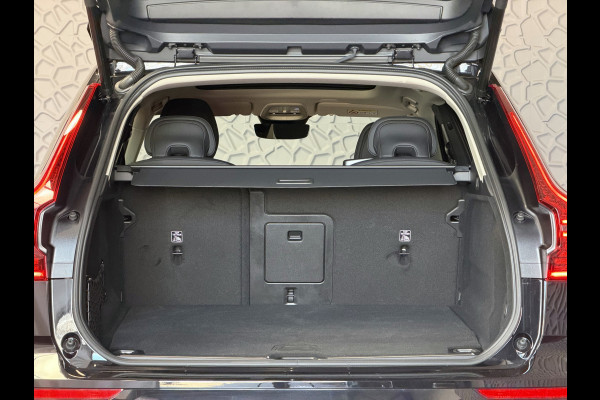 Volvo XC60 2.0 T6 AWD ULTRA DARK NIEUWE AUTO ELEK.TREKHAAK HARMAN KARDON HEADUP 360.CAM LEER SCHUIFDAK PHEV Plug in Hybrid ✅ Top Auto's Wijchen ,  Altijd een Ruim aanbod van Volvo's i  BUSINESS / CORE / BRIGHT / DARK / ULTRA DARK / PLUS DARK / BLACK EDITION  / ESSENTIAL / T6 / T8 ✅