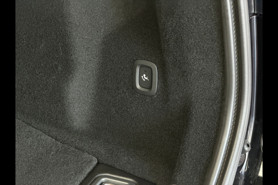 Volvo XC60 2.0 T6 AWD ULTRA DARK NIEUWE AUTO ELEK.TREKHAAK HARMAN KARDON HEADUP 360.CAM LEER SCHUIFDAK PHEV Plug in Hybrid ✅ Top Auto's Wijchen ,  Altijd een Ruim aanbod van Volvo's i  BUSINESS / CORE / BRIGHT / DARK / ULTRA DARK / PLUS DARK / BLACK EDITION  / ESSENTIAL / T6 / T8 ✅