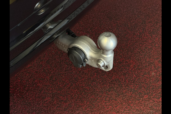 Volvo XC60 2.0 T6 AWD ULTRA DARK NIEUWE AUTO ELEK.TREKHAAK HARMAN KARDON HEADUP 360.CAM LEER SCHUIFDAK PHEV Plug in Hybrid ✅ Top Auto's Wijchen ,  Altijd een Ruim aanbod van Volvo's i  BUSINESS / CORE / BRIGHT / DARK / ULTRA DARK / PLUS DARK / BLACK EDITION  / ESSENTIAL / T6 / T8 ✅