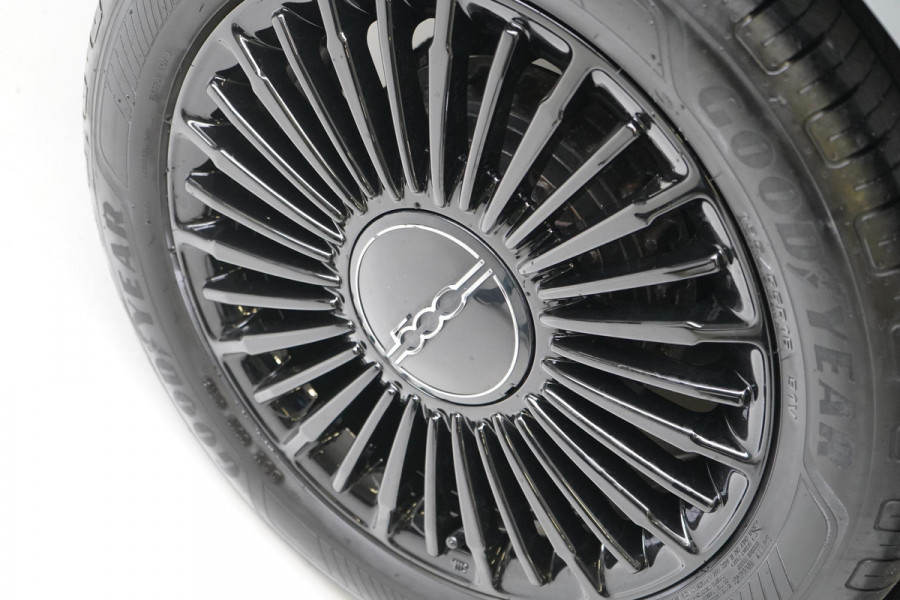 Fiat 500 Icon 42 kWh | Navigatie | Cruise control | Climate control | Lm velgen