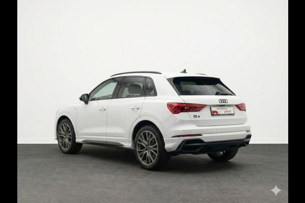 Audi Q3 45 TFSI e S edition 245pk | Panoramadak | Navgatie | Keyless Entry | Matrix Led |
