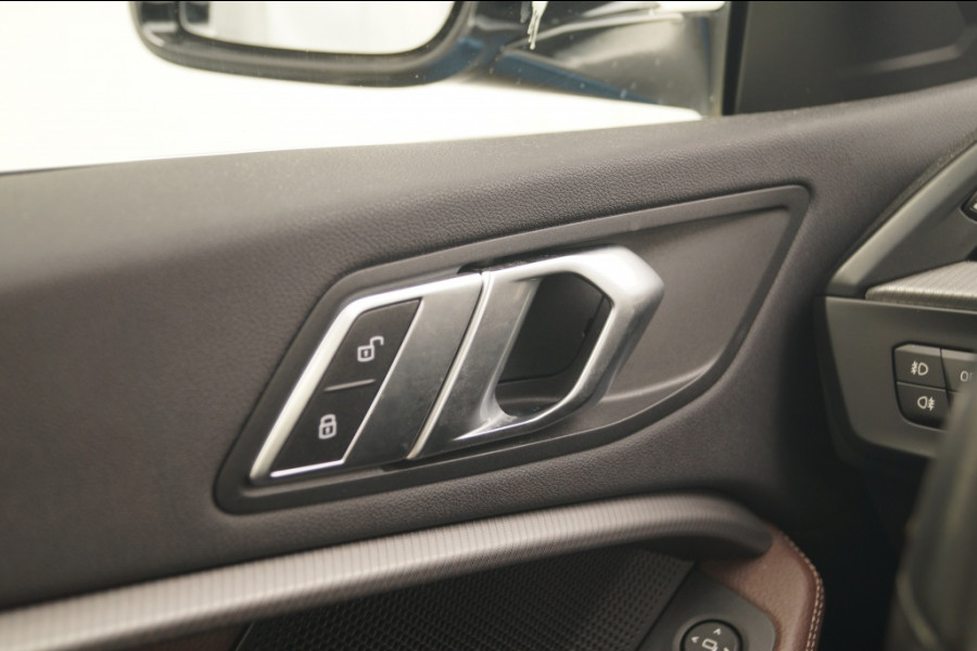 BMW 2 Serie Gran Coupé 218i Automaat Executive Luxury -LEER-PANO-ECC-PDC-