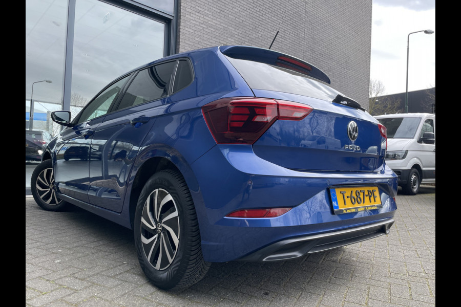 Volkswagen Polo 1.0 TSI Life Business Achteruitrijcamera - Apple carplay - Airco - Cruise control - Parkeersensoren - Bluetooth - Led verlichting - Navigatie - Radio - Licht metalen velgen 15 inch - Stoelverwarming - Start/stop systeem - Stuur leder - Stuur multifunctioneel