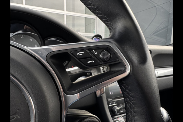 Porsche 911 Cabrio 3.0 Carrera 4S