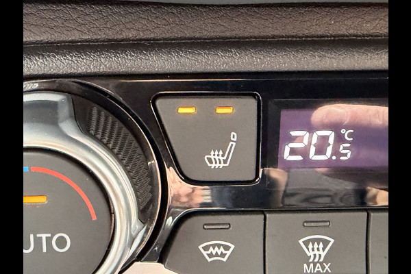 Nissan Juke 115pk Enigma (Camera - Stoel-/- voorruitverwarming - LED - Keyless Entry - 19"- Automatische Airco - Navigatie)