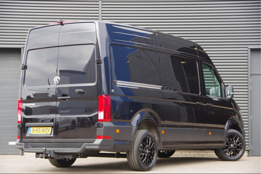 Volkswagen Crafter 35 2.0 TDI L3H3 140PK AUT. LED, TREKHAAK, BETIMMERING, STOELVERWARMING, GEVEERDE ERGO COMFORT STOEL, CAMERA, NAVI, CRUISE, AIRCO