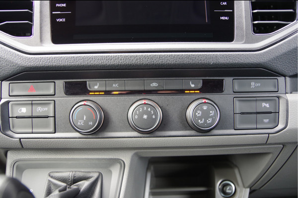 Volkswagen Crafter 35 2.0 TDI L3H3 140PK AUT. LED, TREKHAAK, BETIMMERING, STOELVERWARMING, GEVEERDE ERGO COMFORT STOEL, CAMERA, NAVI, CRUISE, AIRCO