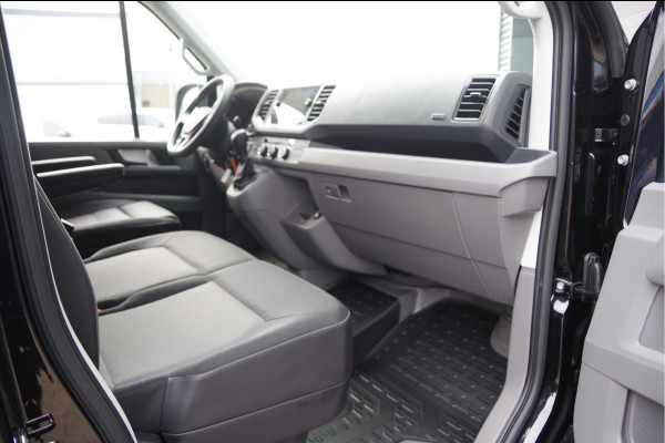 Volkswagen Crafter 35 2.0 TDI L3H3 140PK AUT. LED, TREKHAAK, BETIMMERING, STOELVERWARMING, GEVEERDE ERGO COMFORT STOEL, CAMERA, NAVI, CRUISE, AIRCO