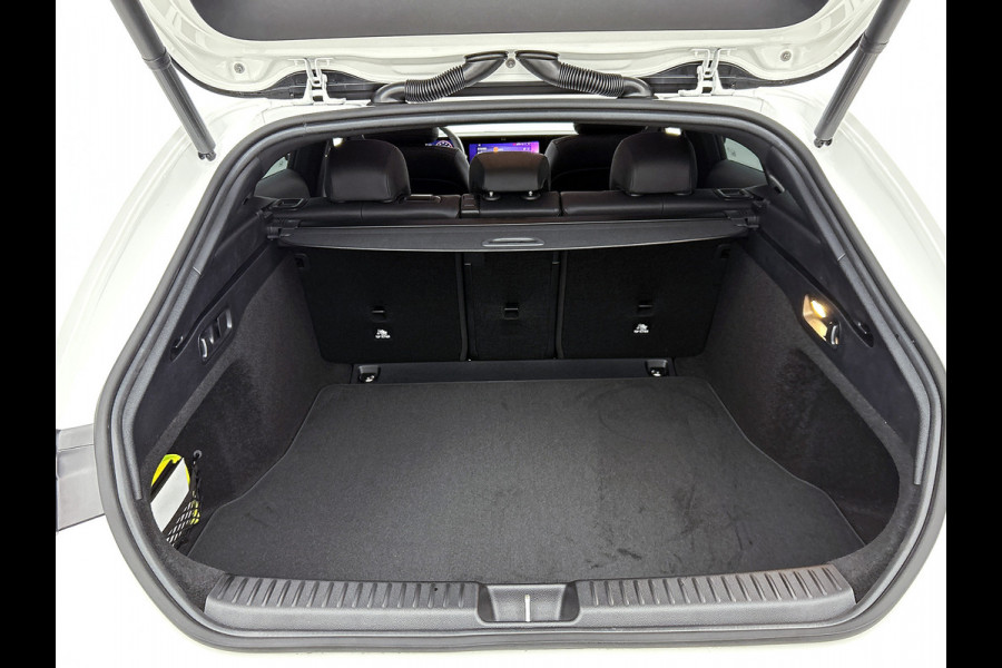 Mercedes-Benz CLA-Klasse Shooting Brake 250+ Business Solution Luxury 85 kWh | Winterpakket | Nightpakket | Memorypakket | Smartphone integratie | PARKTRONIC | Sfeerverlichting |