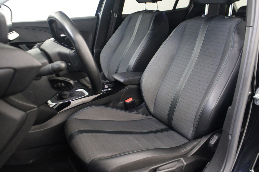 Peugeot 2008 1.2 PureTech Blue Lease Allure |Camera|Trekhaak|Navi|