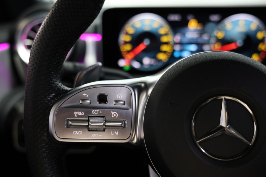 Mercedes-Benz A-Klasse AMG 35 4MATIC Premium OP DUITS KENT ! BURMESTER PANO KUIPST ''19